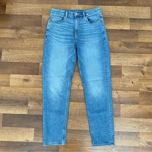 America Eagle Stretch Mom Jeans - Blue - Size 8 Long